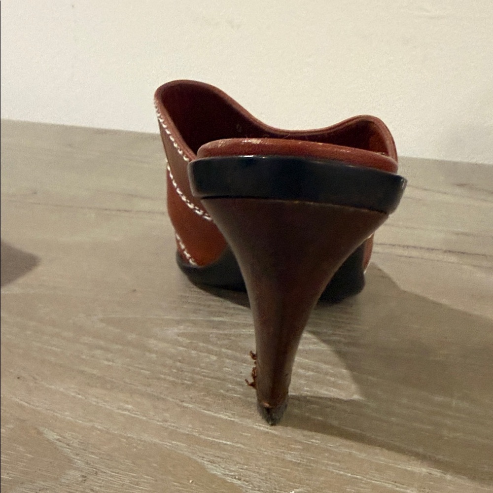 TOD’S Brown Leather Slide Sandals - Picture 4 of 5